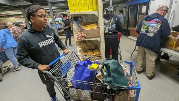 Government Shutdown: 300% Spike in Military Families Using Food Pantries