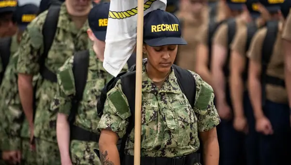 U.S. Navy Surpasses 2025 Recruitment Goals with 40,600 Enlistments