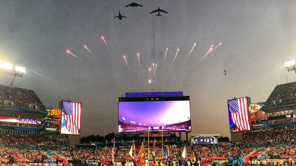 Three fighter jets flyover the Super Bowl at Raymond James Stadium.