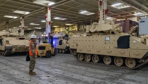 US Resumes Military Aid to Ukraine Amid Conflict