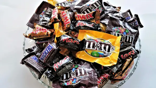 Ration Bars & Candy Disks: How WWII Helped Make Hershey and Mars the Candy Kings