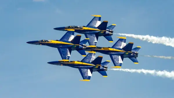 Visit Pensacola for the 2024 Blue Angels Air Show!
