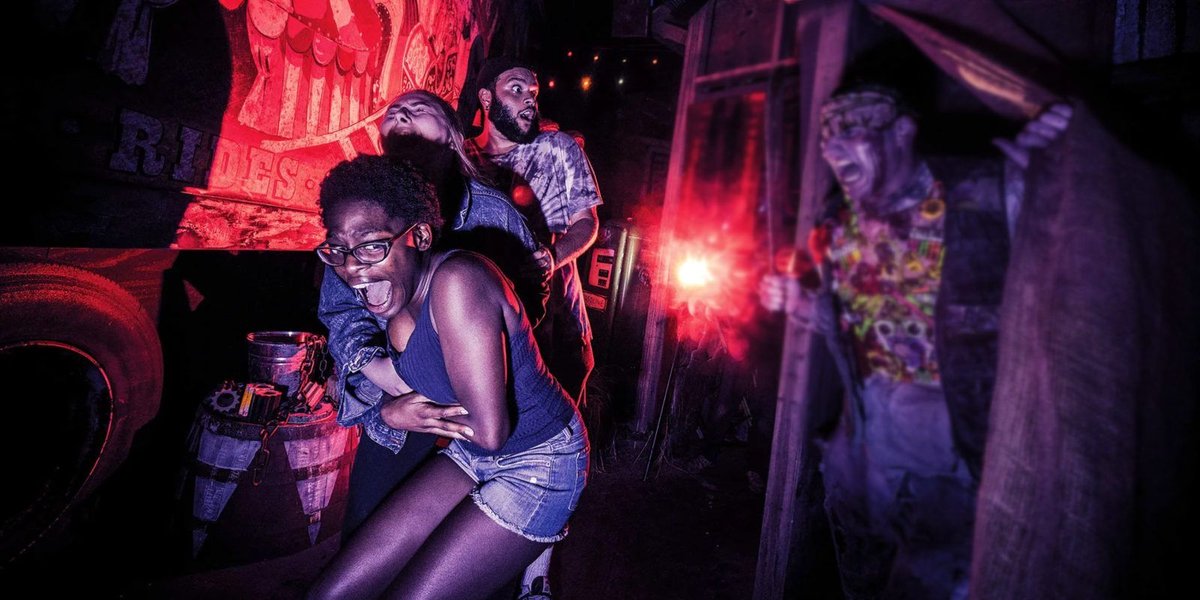 Halloween Horror Nights Military Discount Saves You Tons on Spooky Fun