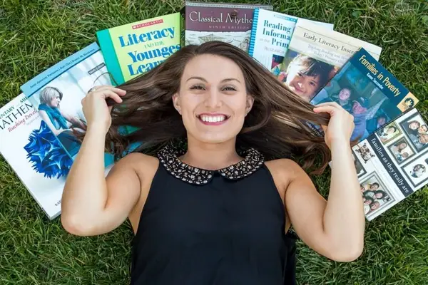 The Ultimate Guide for Milspouses Going Back to School