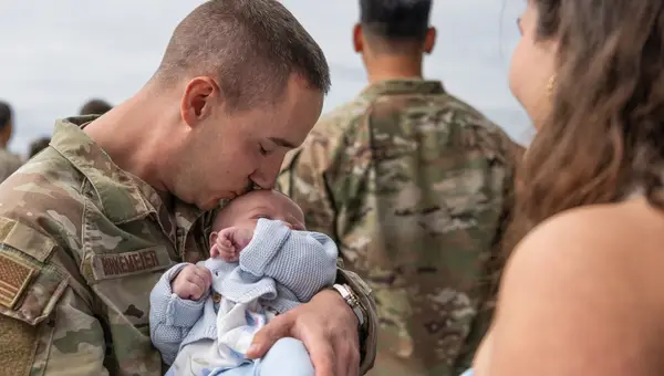 Military Parental Leave Policies Get an Update: What Your Command Must Allow