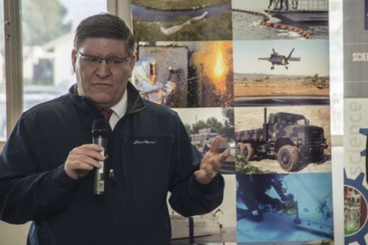 NAVSEA, NAVAIR, NAVFAC join forces to support STEM education, participate in Tri-Warfare Center Middle School Engineering Challenge