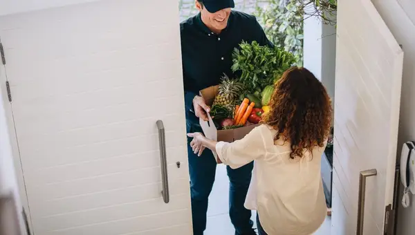 On-Base Commissary Delivery Puts Groceries on Your Doorstep