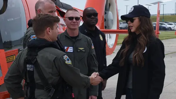Trump DHS Shake-Up Lands as Coast Guard Members Serve Through Funding Lapse