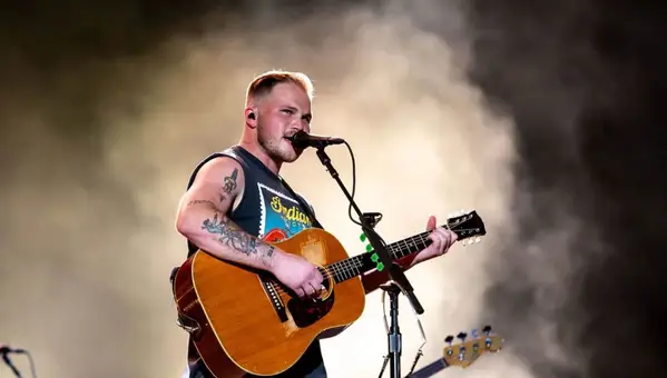 Zach Bryan's Navy Service Catalyzed Country Music Fame