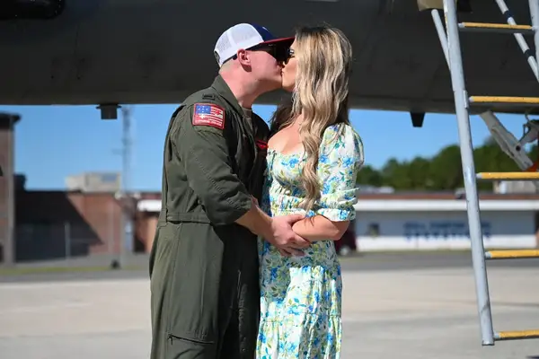 Reconnecting as a Couple: How Military Spouses Can Find Their Way Back to Each Other