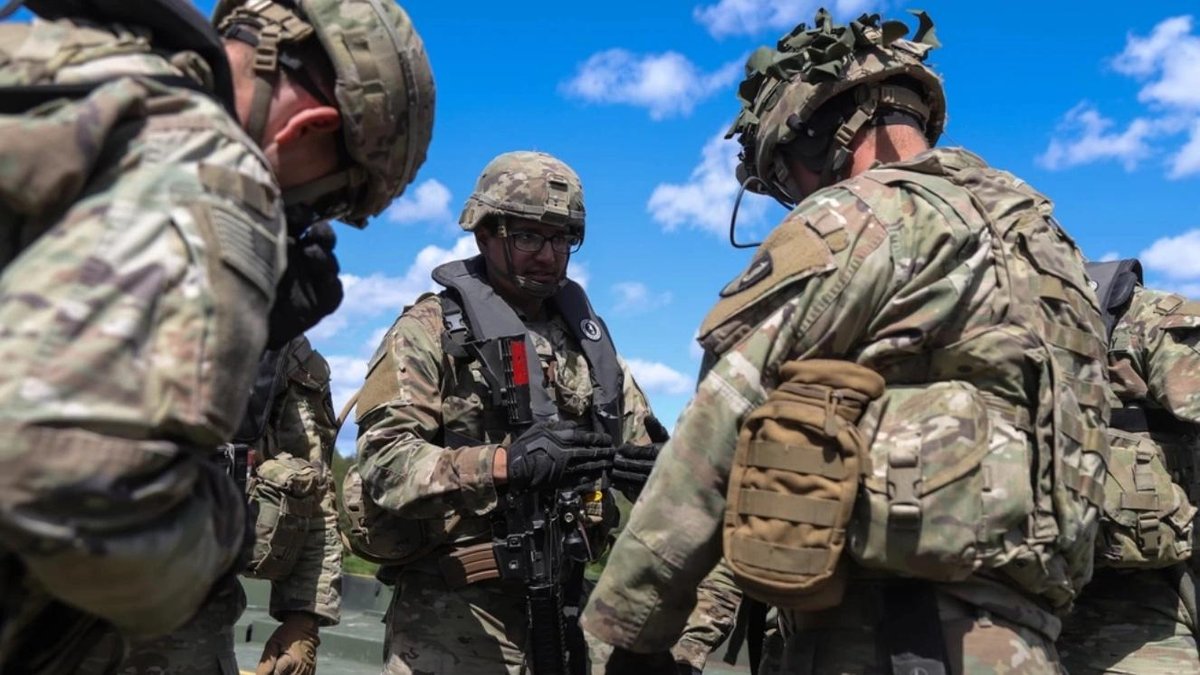 Should Men Automatically Register for Selective Service?