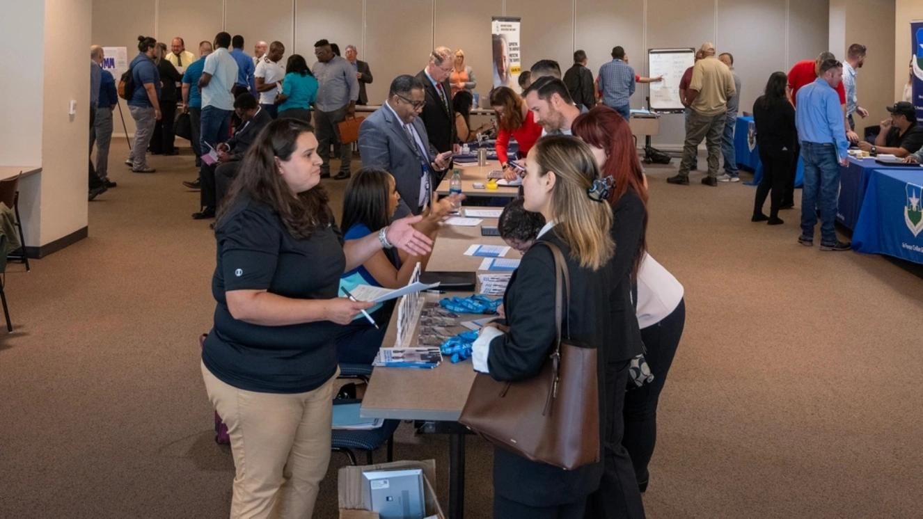 Here's How to Prepare for Networking at a Veteran Job Fair