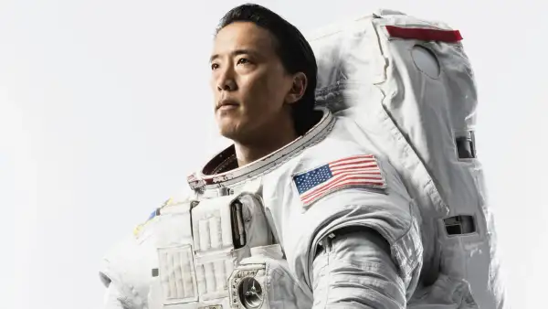 What Jonny Kim Can Teach the Navy’s Next Generation of Aviators
