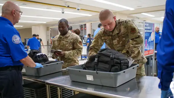 Lawmakers Aim to Simplify Airport Travel for Military Families With Dedicated TSA Lanes