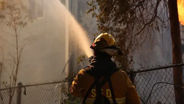 Palisades Wildfire Forces Evacuation of 200+ LA Homeless Veterans