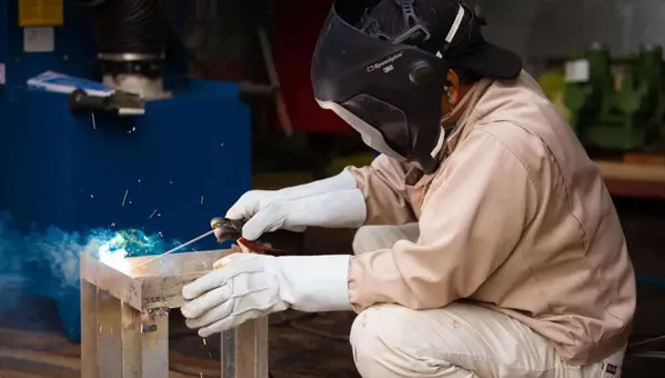 Find Veteran Employment Opportunities From the Defense Logistics Agency