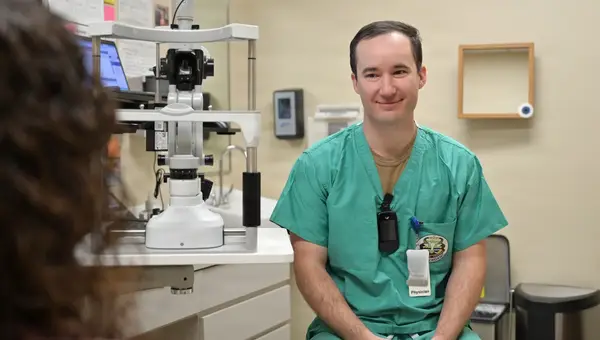 Lawmakers Want to Raise Pay for VA Doctors, Here’s Why It Could Affect Your Care