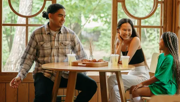 Where to Find Year-Round Military Discounts on Dining in 2026