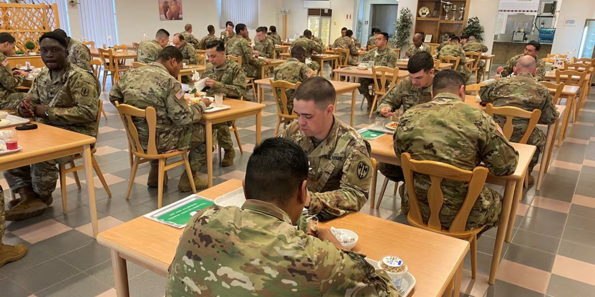 The Flexible Eating and Expanded Dining, or FEED, pilot program runs through Monday and aims to give soldiers more options on what to eat and when. (Cameron Porter/Army)