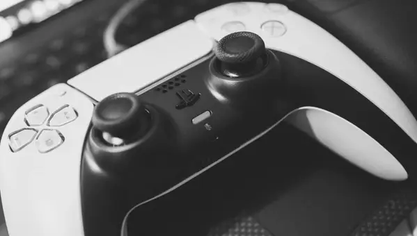 5 Video Game Controllers Veterans Must Have in 2024