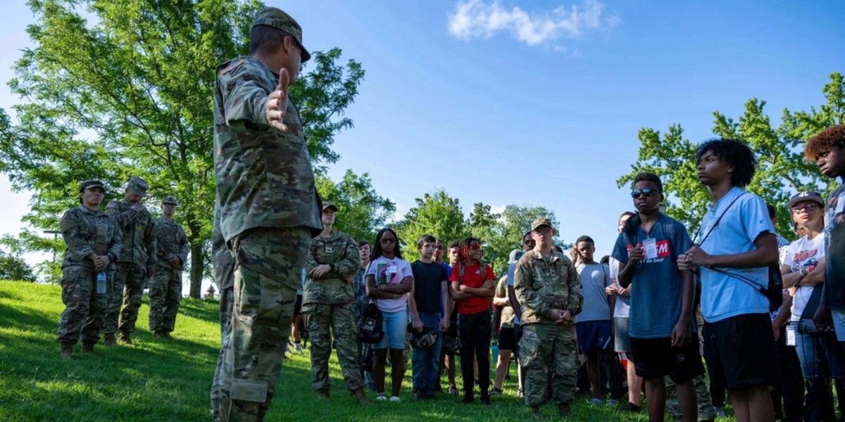 The Ultimate Guide to Summer Camps for Military Kids