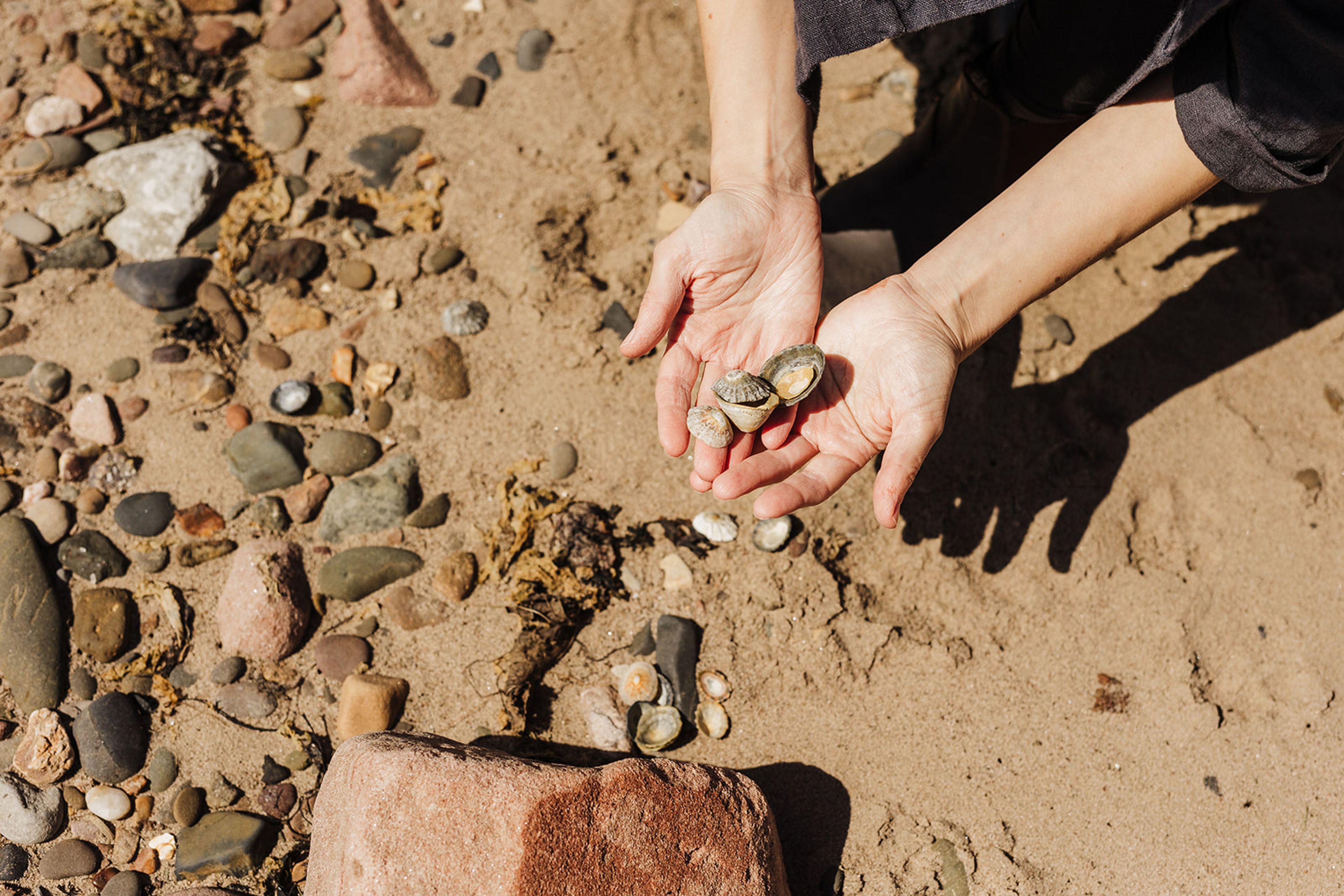 Annie Lord, Sketching in Stone, 2024. Image credit: Sarah Jamieson / Pictorial Photography