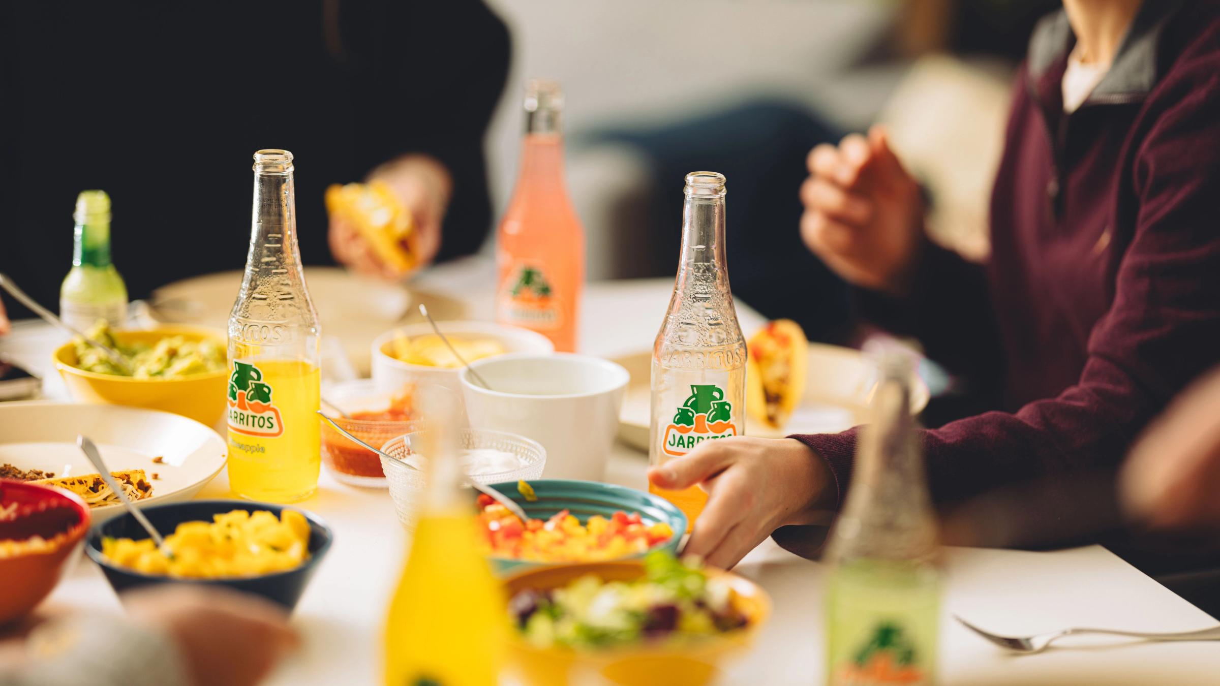 Bildet inneholder drikke fra Club-Mate.