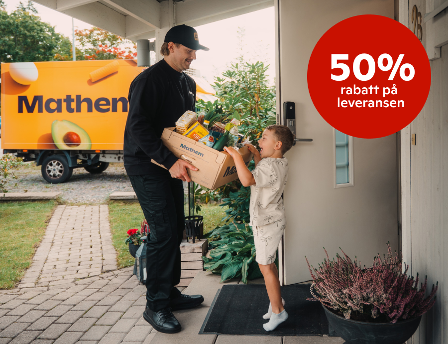 På bilden ser man en chaufför från Mathem leverera en Mathemlåda. Ett barn tittar i lådan