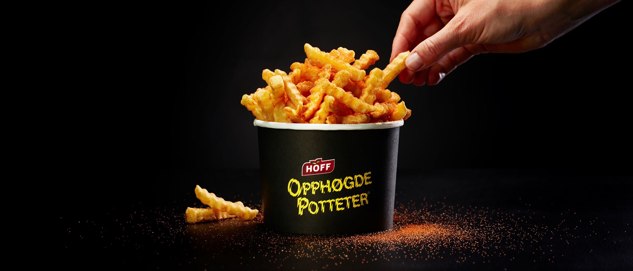 På bildet synes en bøtte med HJOFF opphøgde poteter