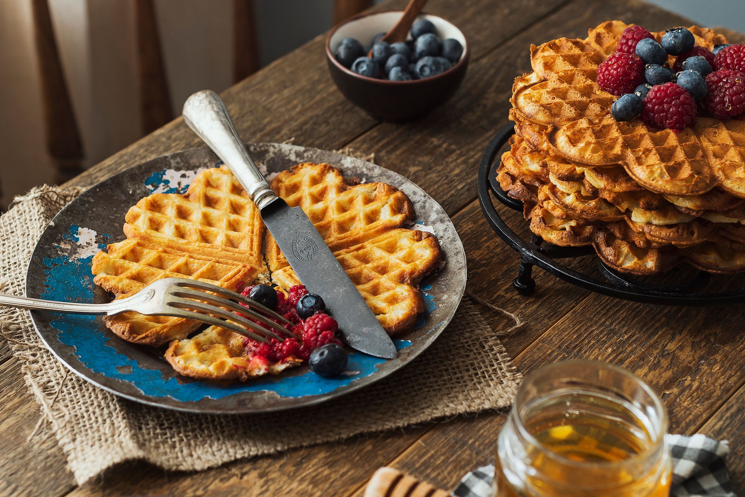 På bildet syns en tallerken med vaffler