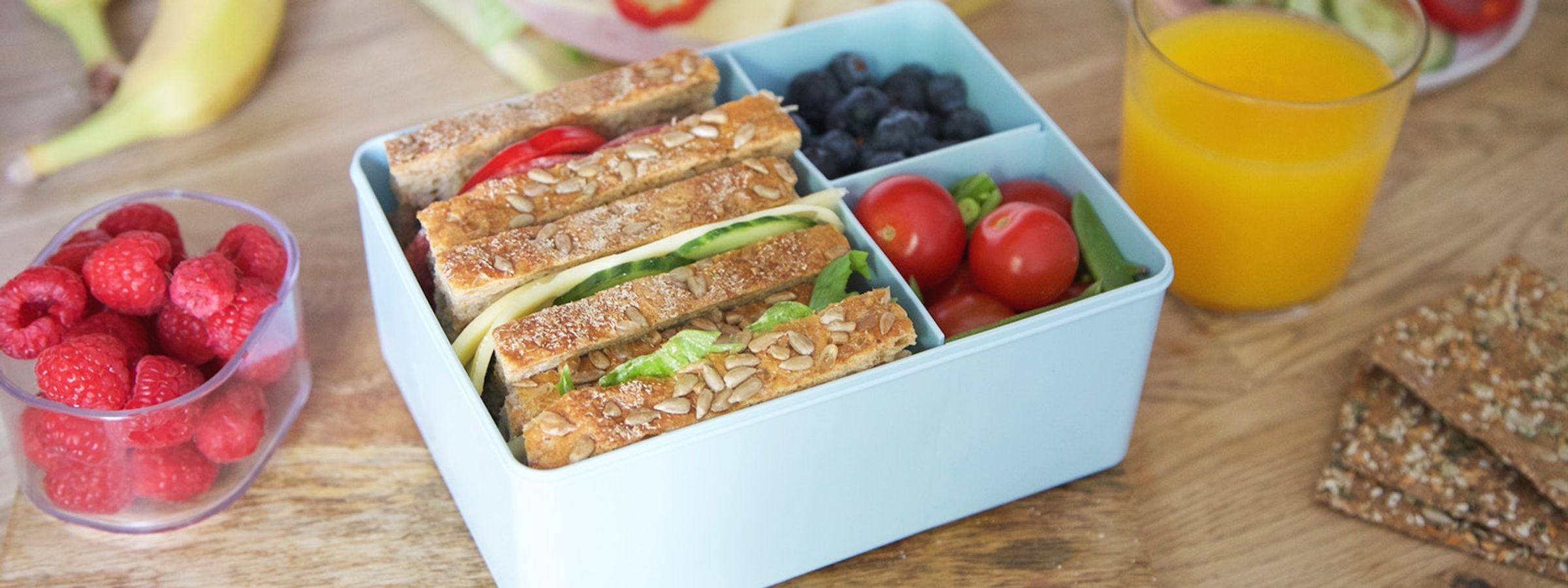 matpakka med ferdigsmurt brød