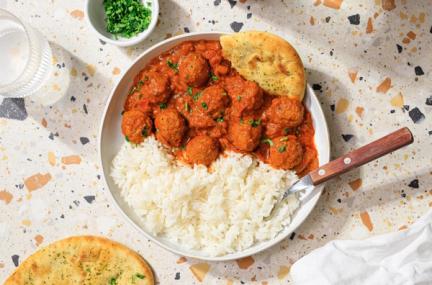 Butter chicken med kjøttboller