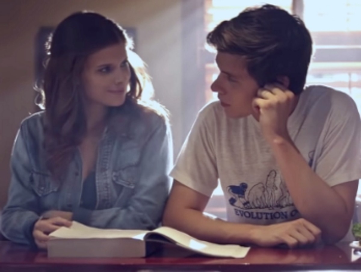 FX program “A Teacher” – about an illegal student-teacher relationship