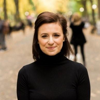 "The content was bite-size but jam packed, and delivered in a way that was approachable (vs self-help or condescending). I think the way the attendees were curated and the level of thoughtfulness that went into the execution was exceptional! Most important is the safe space that was created and the female focused forum to real talk our experiences was awesome!"