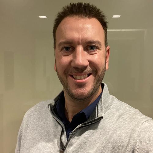 Chris DePatria is Senior Vice President of Sales at Starry, Inc. Past roles have given him experience as Yahoo!'s youngest director, one of Yodle's first 100 employees, an early-days creator of AOL's sales force, and one of the first ten employees at Signpost.