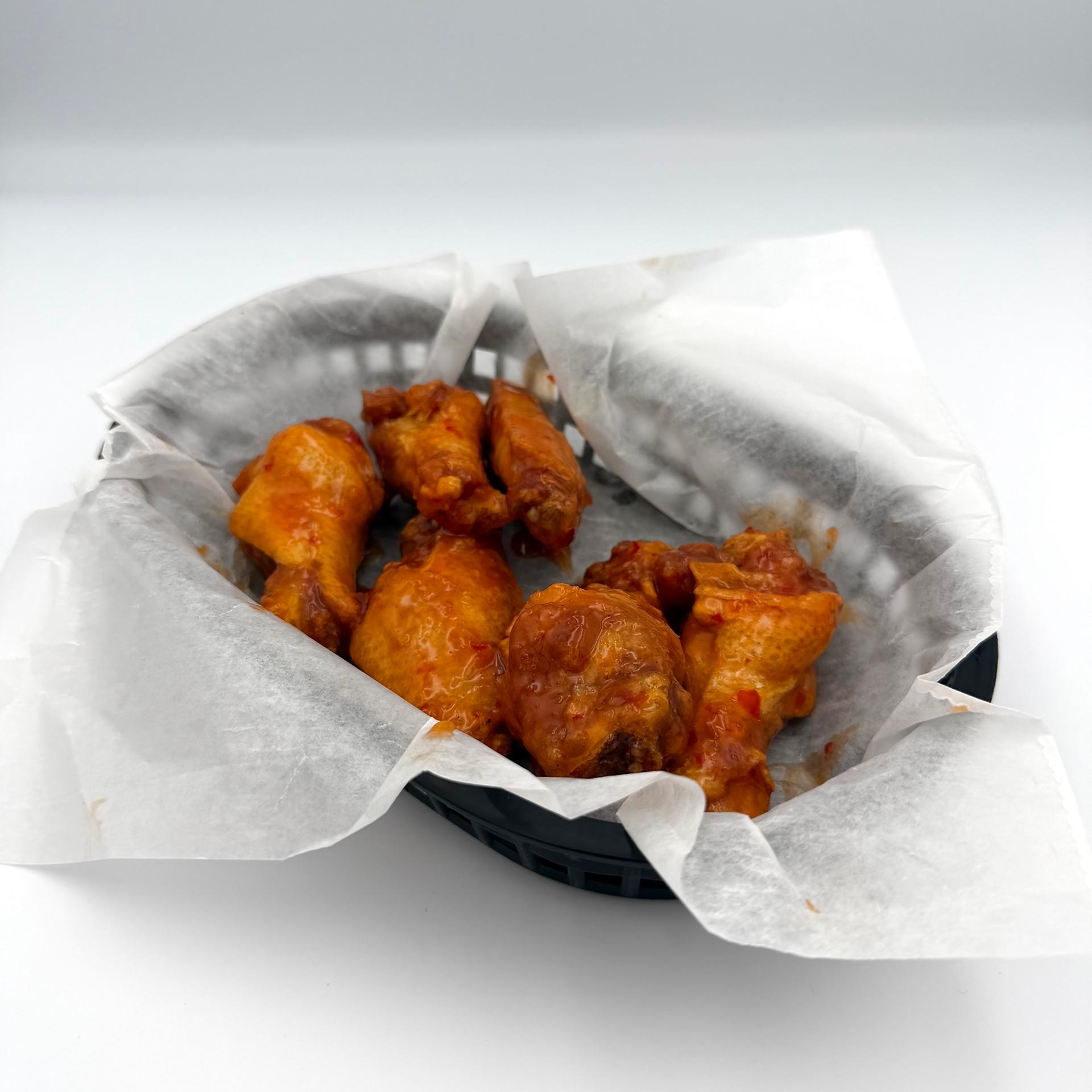6 Wings at Andy's Pub