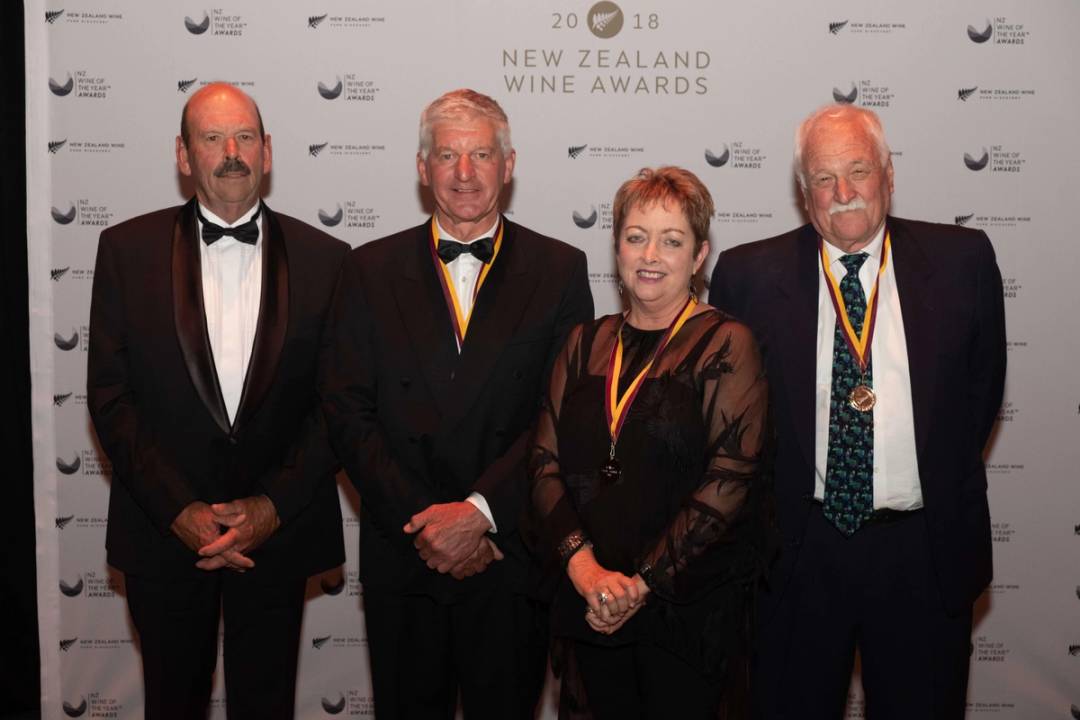 Jane Hunter posing for photo with van Sutherland and Mark Nobilo at the New Zealand Wine Awards