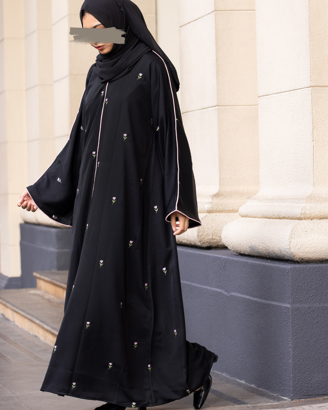 Tulip Embroidered Abaya - Black