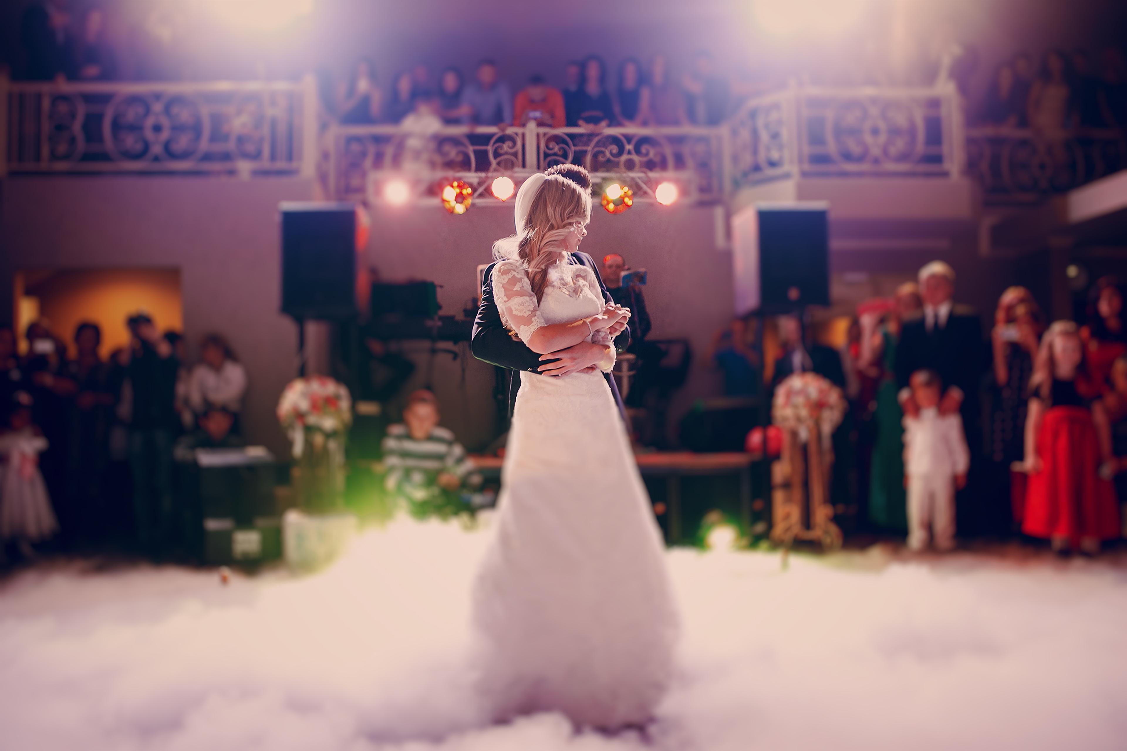 Hochzeitsband oder DJ? Die beste Musik für eure Hochzeit!