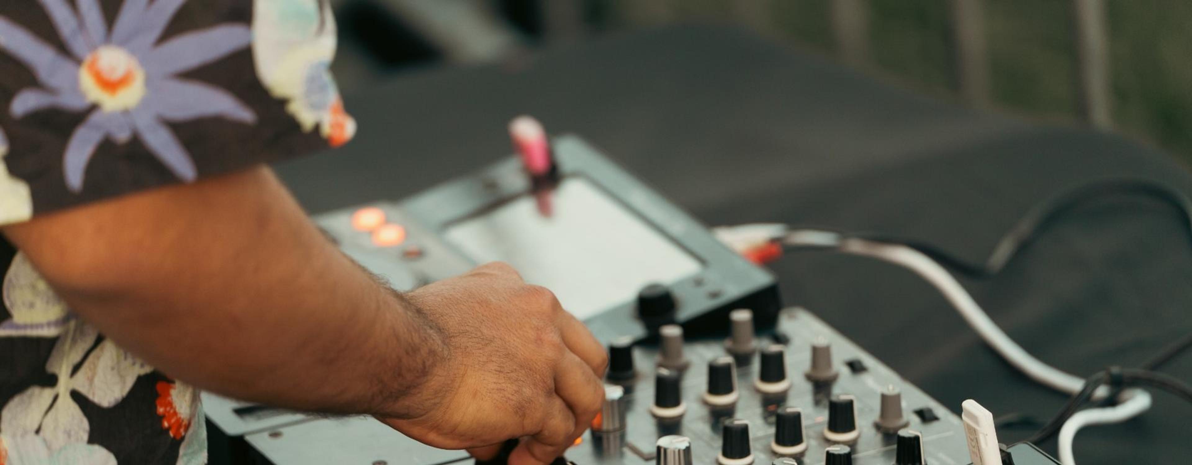 Kosten_DJ_Hochzeit_Mixer