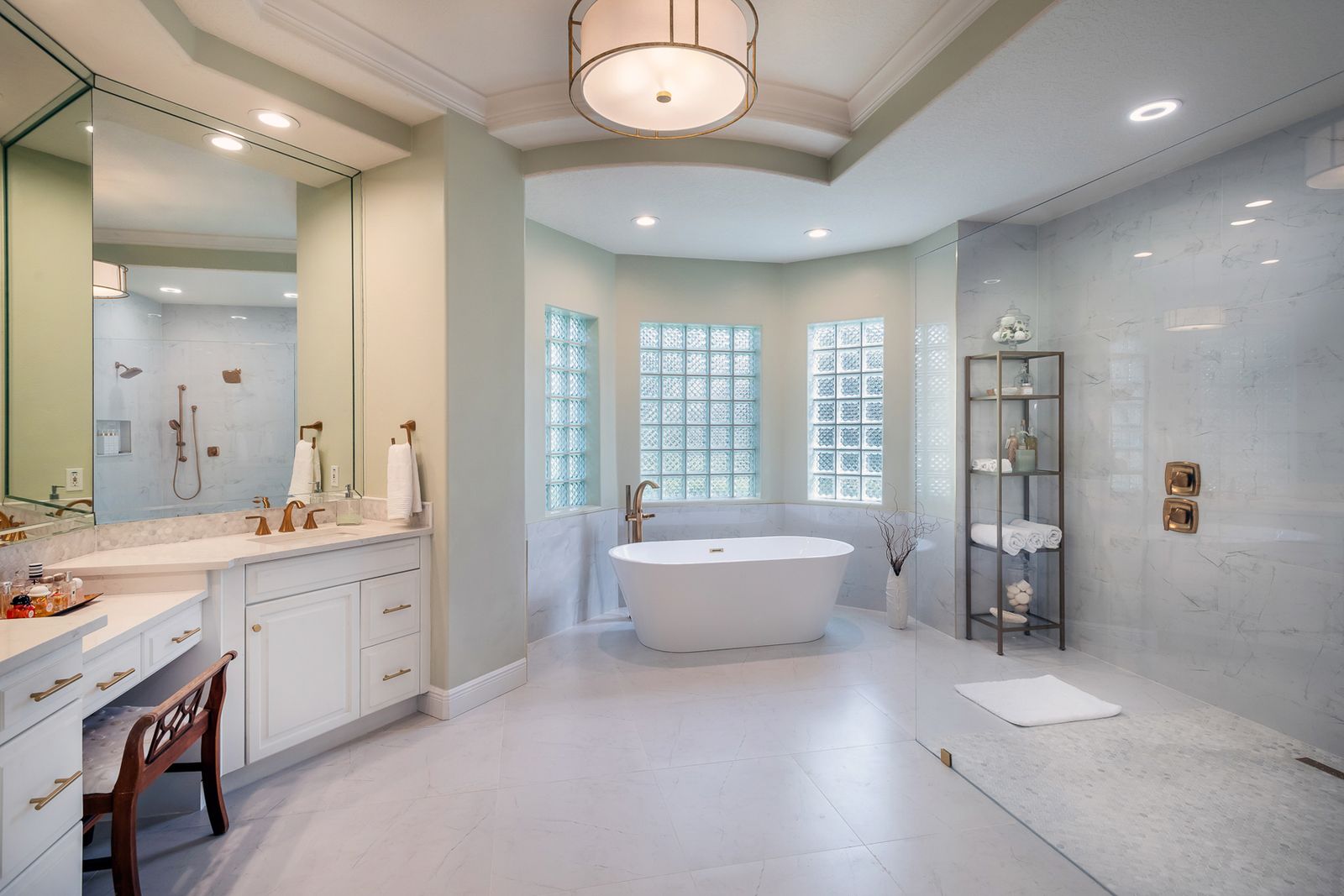How to Photograph Luxury Master Bathrooms Without Fighting the Mirrors