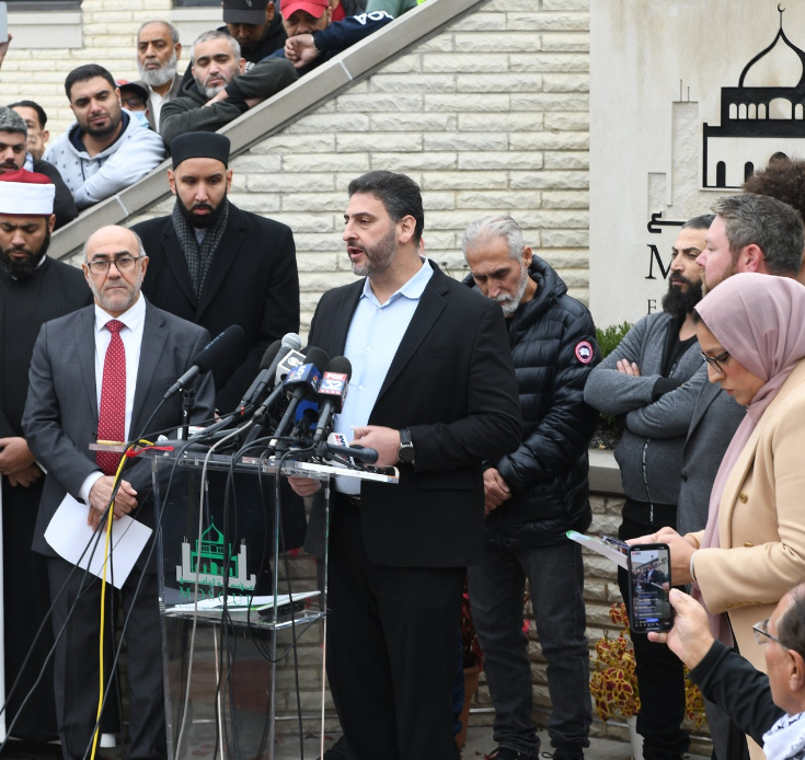 Osama Abuirshaid and Imam Omar Suleiman Join Thousands at Funeral for Palestinian-American 6-Year Boy Killed in Plainfield Township.