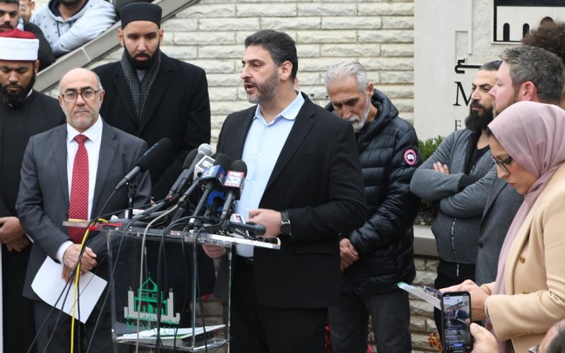 Osama Abuirshaid and Imam Omar Suleiman Join Thousands at Funeral for Palestinian-American 6-Year Boy Killed in Plainfield Township.