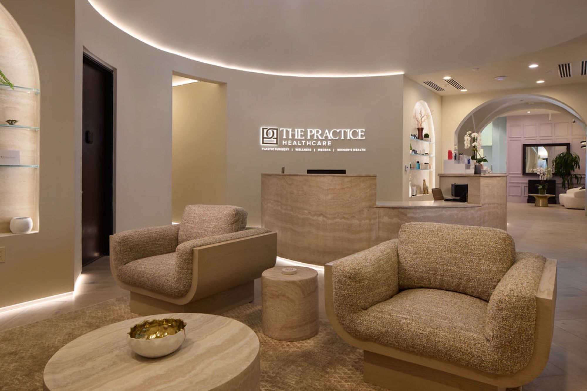 What to Expect at a Plastic Surgery Consultation
