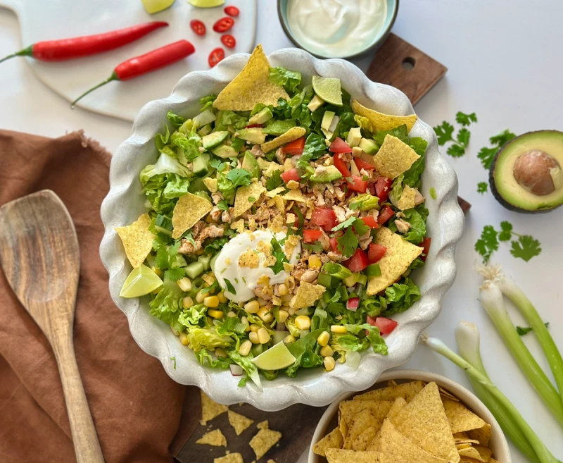 Tacosalat med tortillacrunch