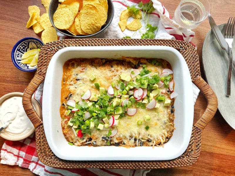 Mexicansk quinoafad med enchilada-sauce