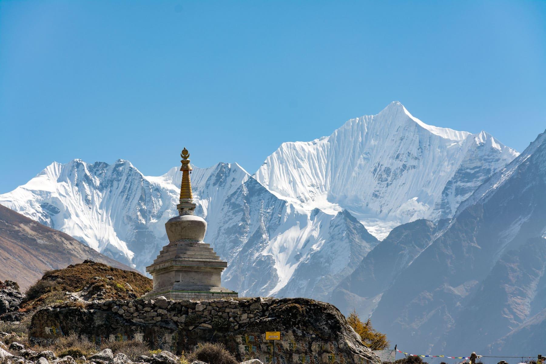 Stupa in between Langtang valley and Kyanjin