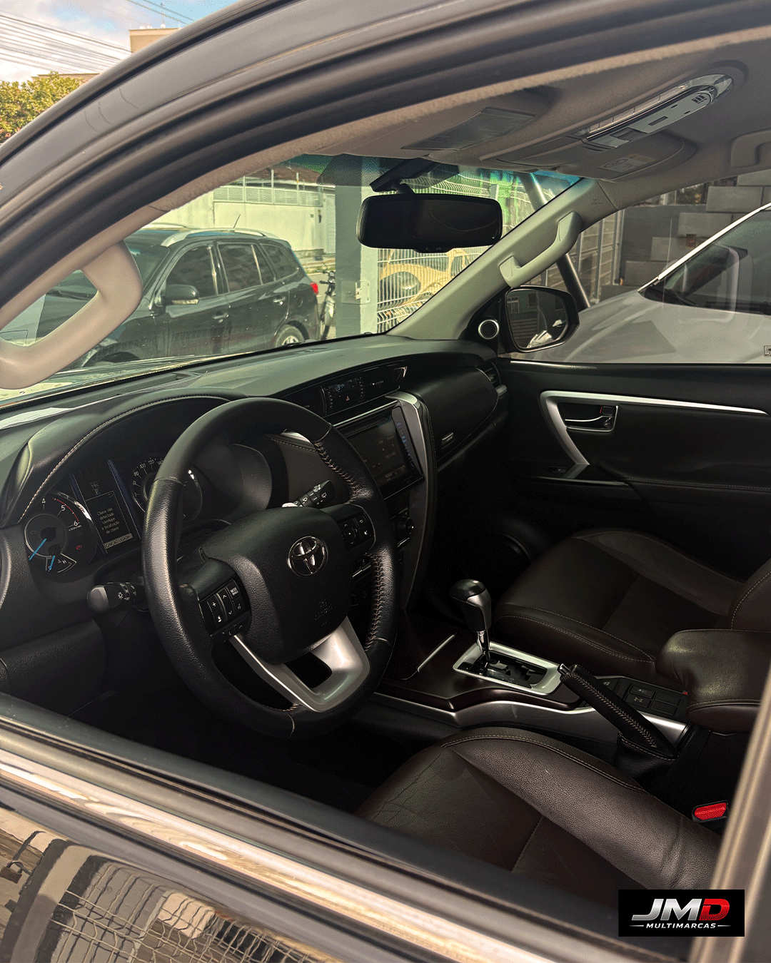 Toyota Hilux SW4 SRX 2.8 TDI Turbo Diesel Automática 2018 - 2