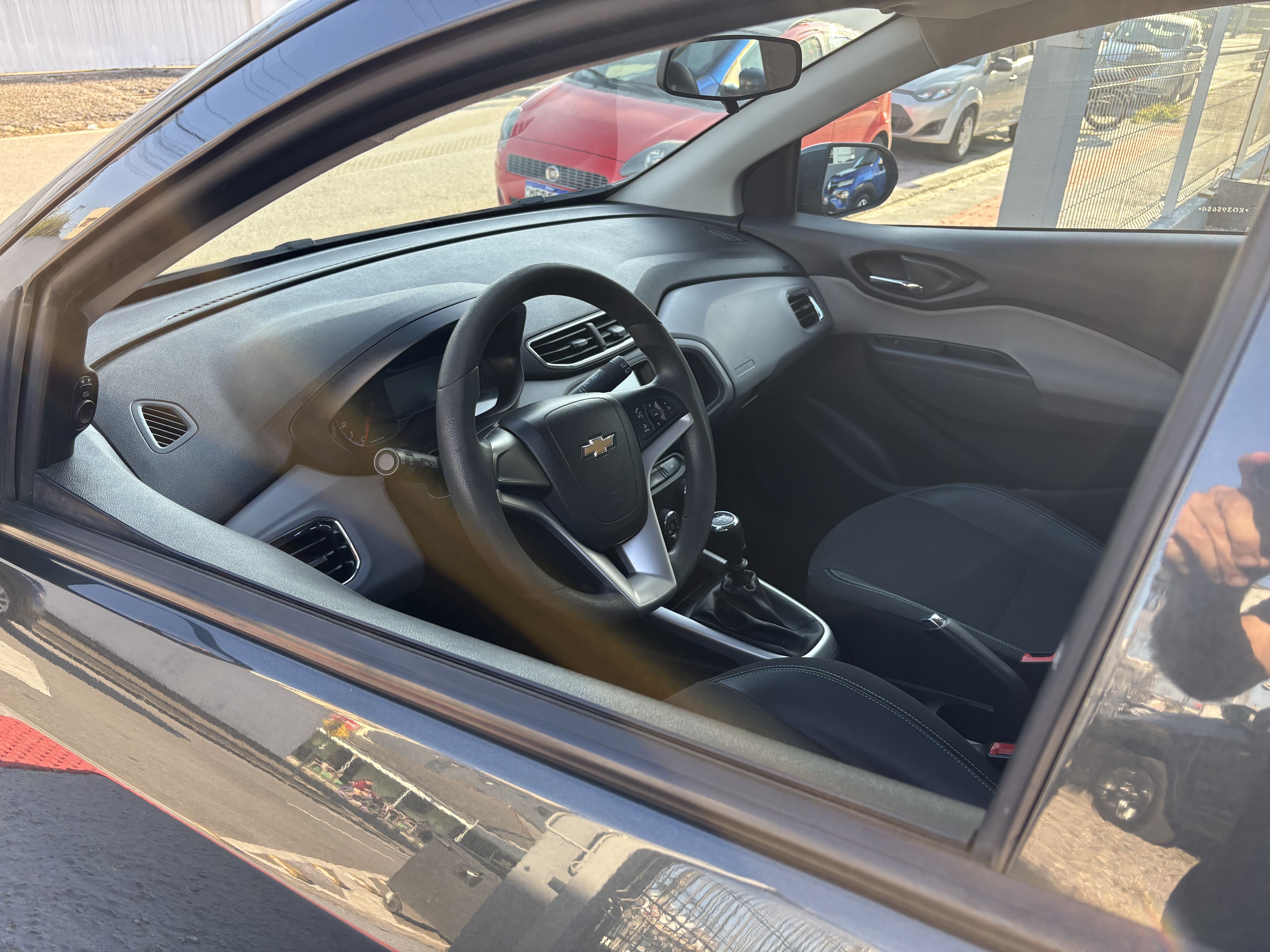 Chevrolet Onix Hatch LT 1.0 Flex 2019 - 3
