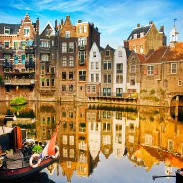 Rotterdam - Delfshaven - townhouses on the canal